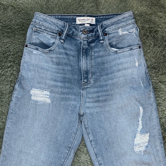 Abercrombie & Fitch Denim - Abercrombie & Fitch Curve Love - The Super Skinny Ankle High Rise